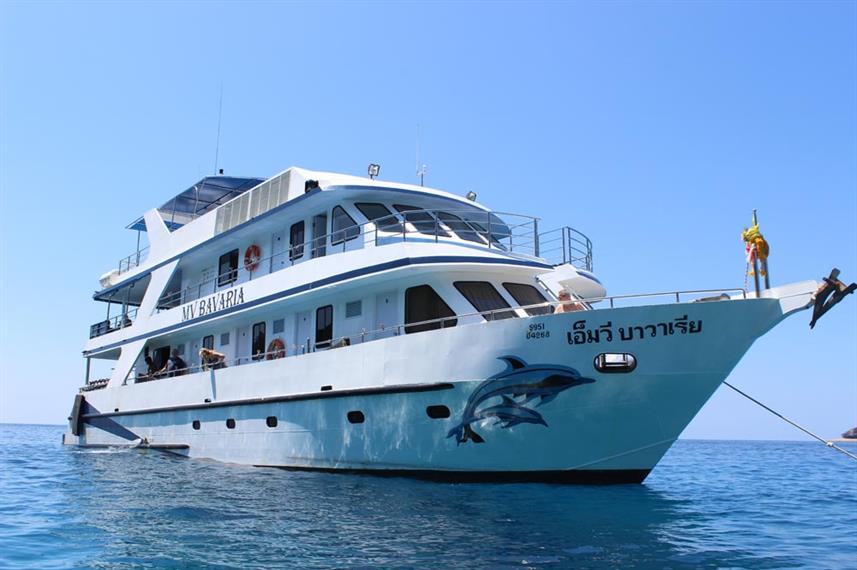 Liveaboard Tours and Packages